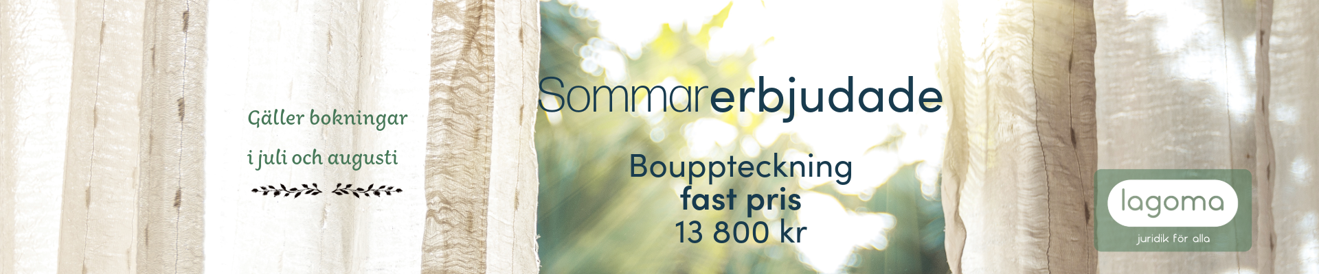 Utsikt genom ett fönster med skira gardiner